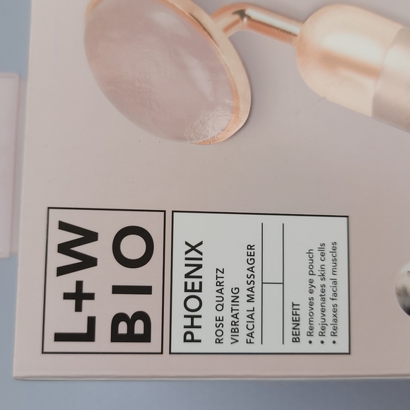 Luxe+Willow Bio Phoenix Rose Quartz Vibrating Facial Massager - Picture 2 of 16